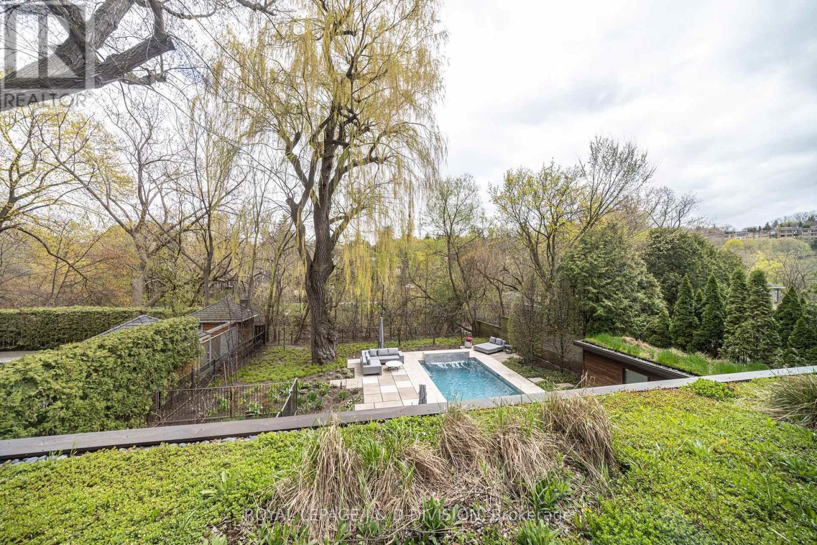5 Brookfield Road, Toronto, Ontario  M2P 1B1 - Photo 25 - C13086380
