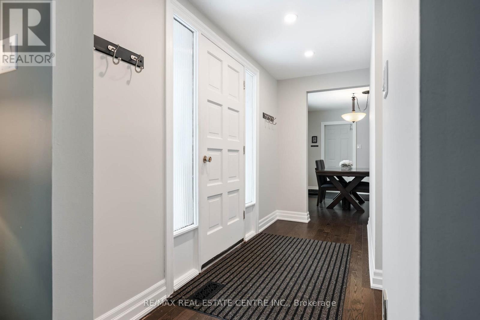 35 Treleaven Drive, Brampton, Ontario  L6Y 1X7 - Photo 5 - W13088102