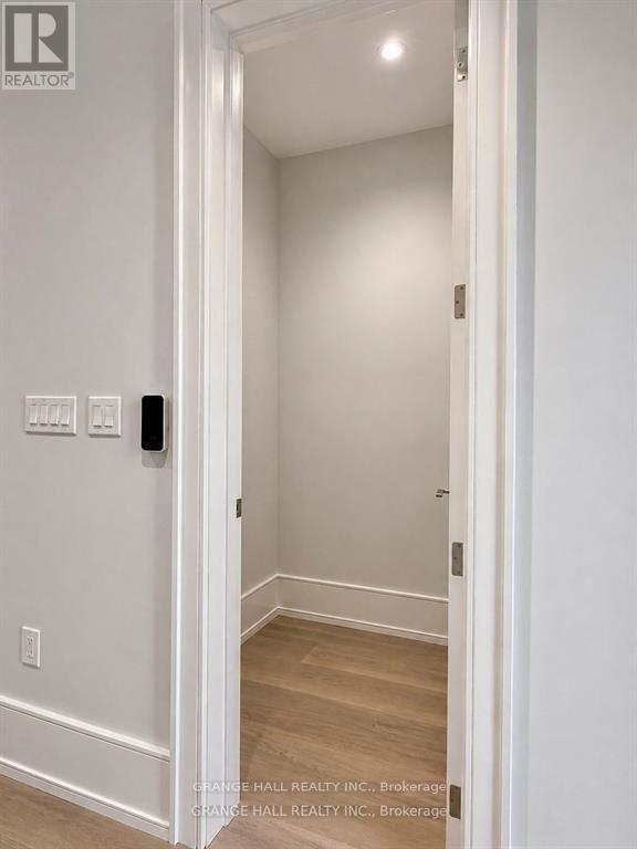 16 Barker Avenue, Toronto, Ontario  M9V 1E5 - Photo 28 - W13088112