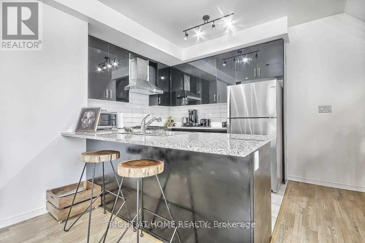 49 - 26 Applewood Lane, Toronto, Ontario  M9C 0C1 - Photo 11 - W13088132