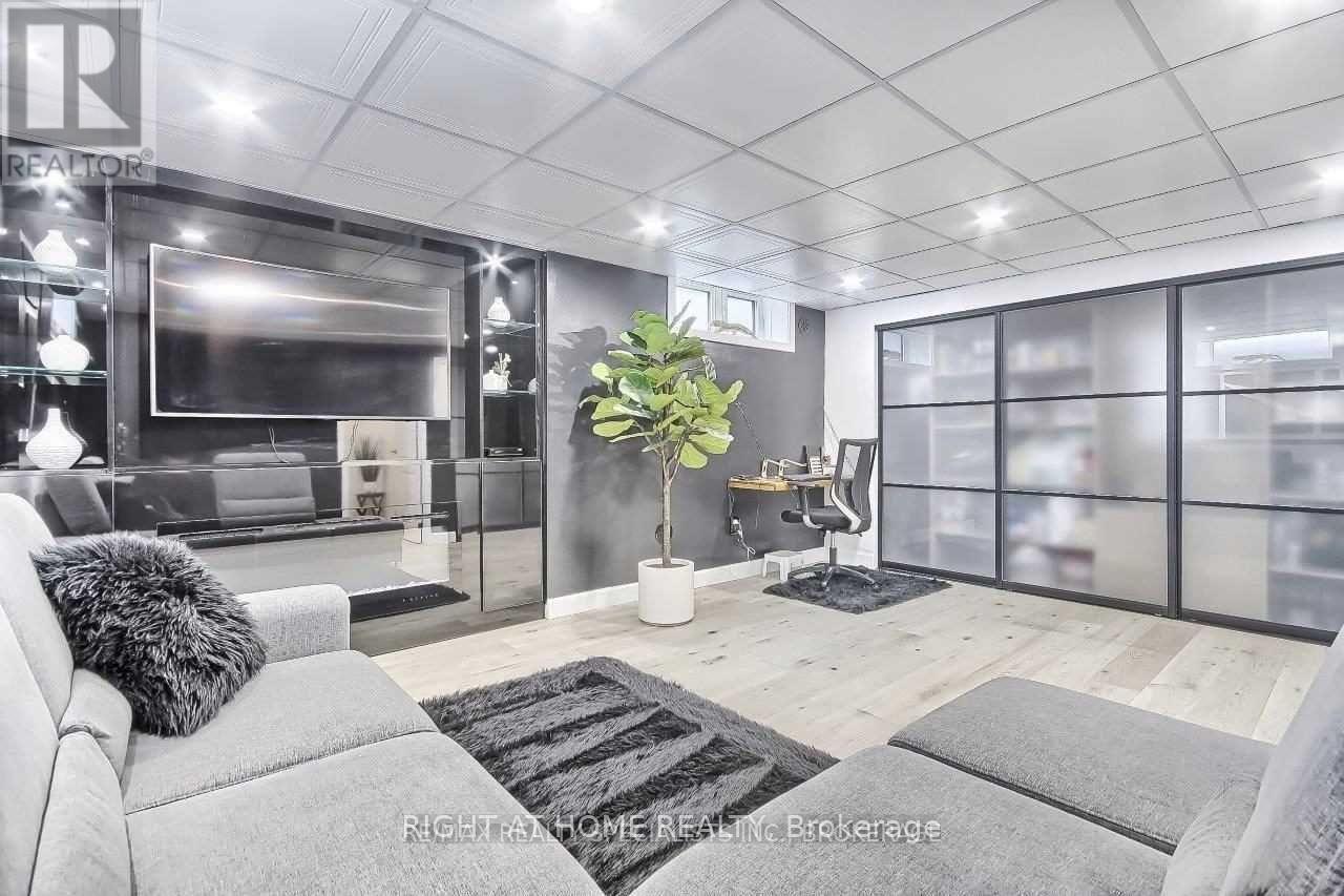 49 - 26 Applewood Lane, Toronto, Ontario  M9C 0C1 - Photo 38 - W13088188