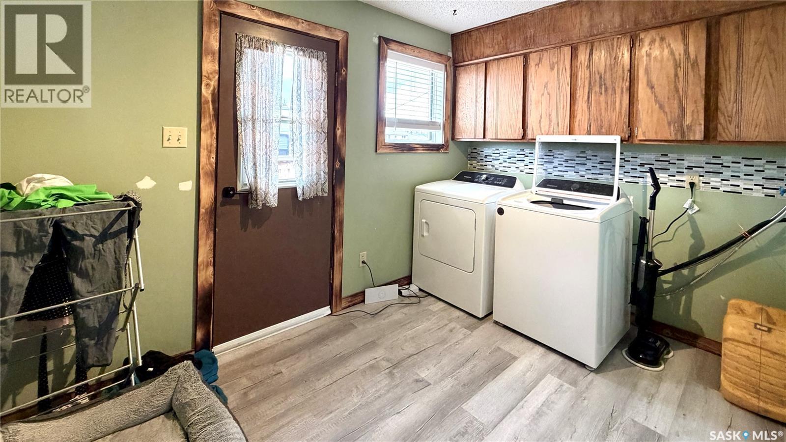 701 1st Street, Hanley, Saskatchewan  S0G 2E0 - Photo 23 - SK035023