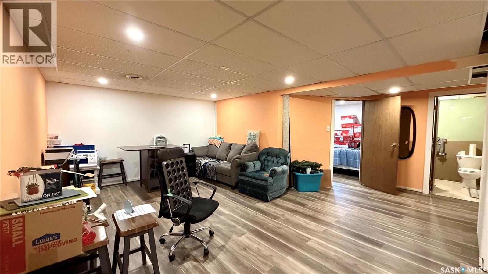 701 1st Street, Hanley, Saskatchewan  S0G 2E0 - Photo 35 - SK035023