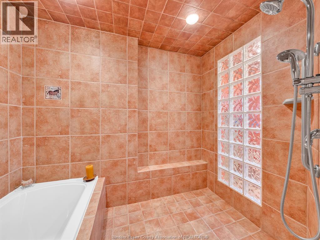 200 Marine Drive Unit# 7, Tecumseh, Ontario  N8N 4K3 - Photo 30 - 26010042