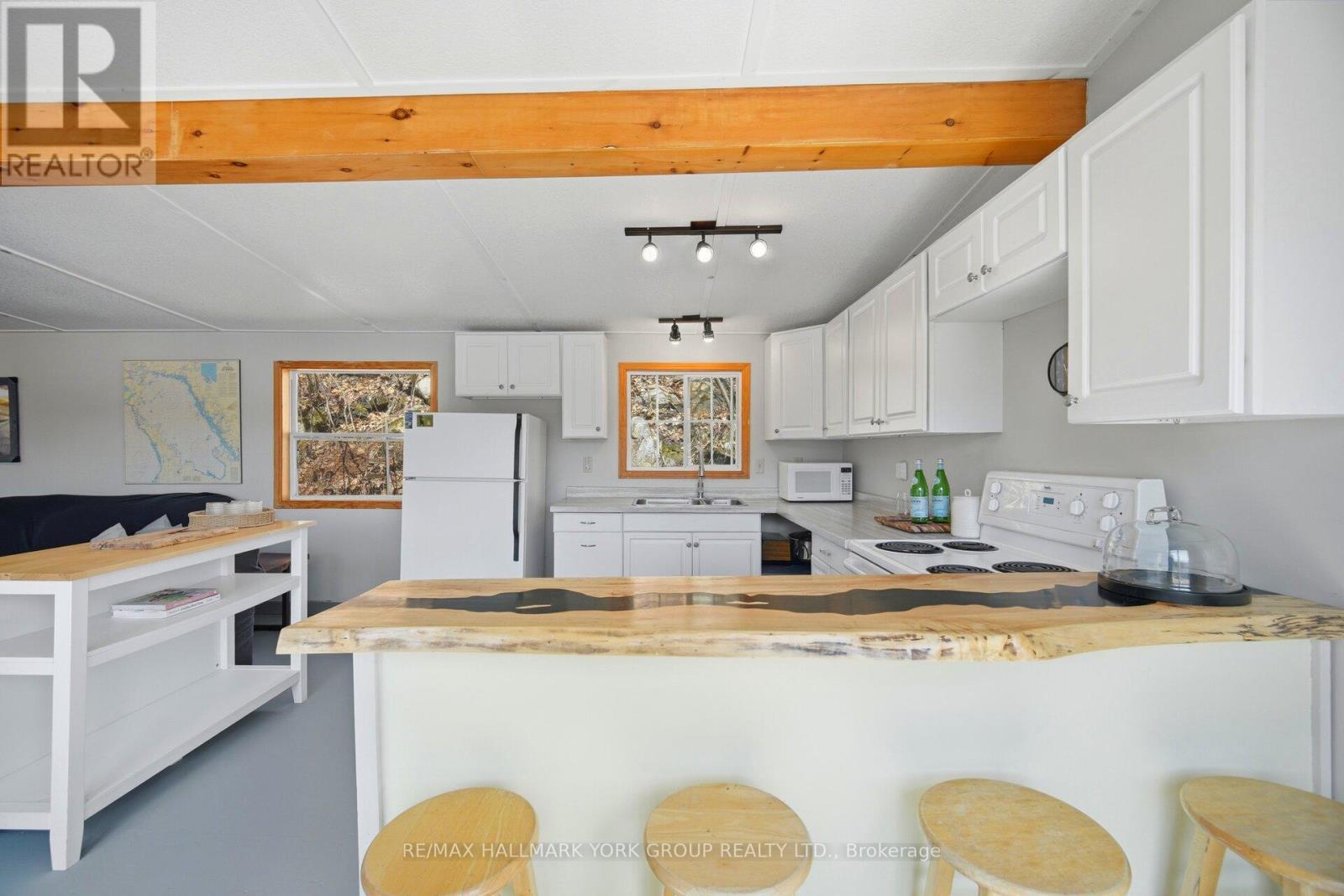 983 Harrison Trail, Georgian Bay, Ontario  P0C 1H0 - Photo 10 - X13088240