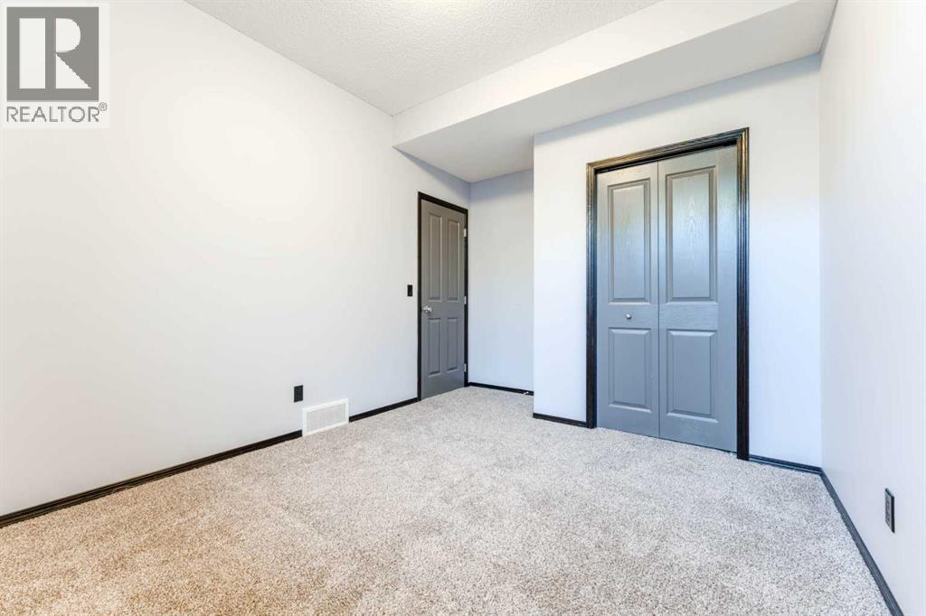 277 Panora Way NW, Calgary, Alberta  T3K 0T9 - Photo 39 - A2308416