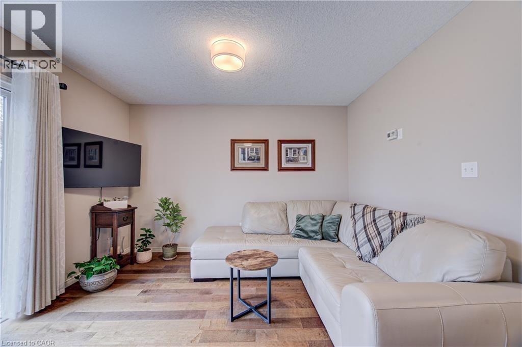 42 Fallowfield Drive, Kitchener, Ontario  N2C 0A8 - Photo 14 - 40827514