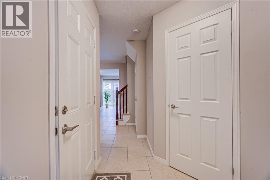 42 Fallowfield Drive, Kitchener, Ontario  N2C 0A8 - Photo 6 - 40827514