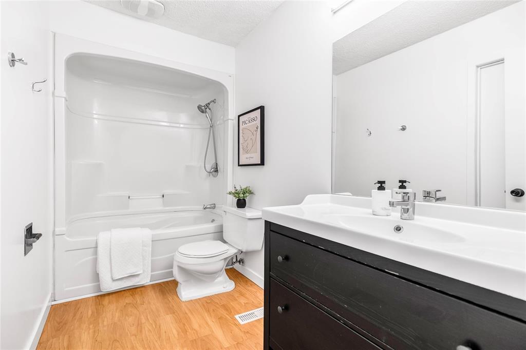 84 Lake Village Road, Winnipeg, Manitoba  R3T 4M8 - Photo 20 - 202608676