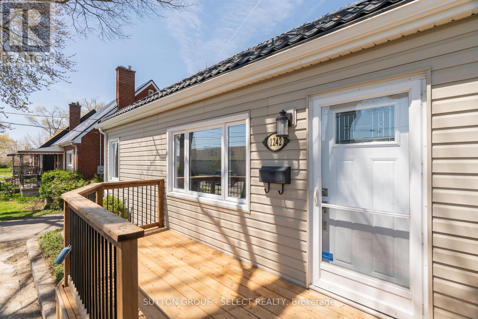 1242 Brydges Street, London East (East M), Ontario  N5W 2C1 - Photo 3 - X13088310