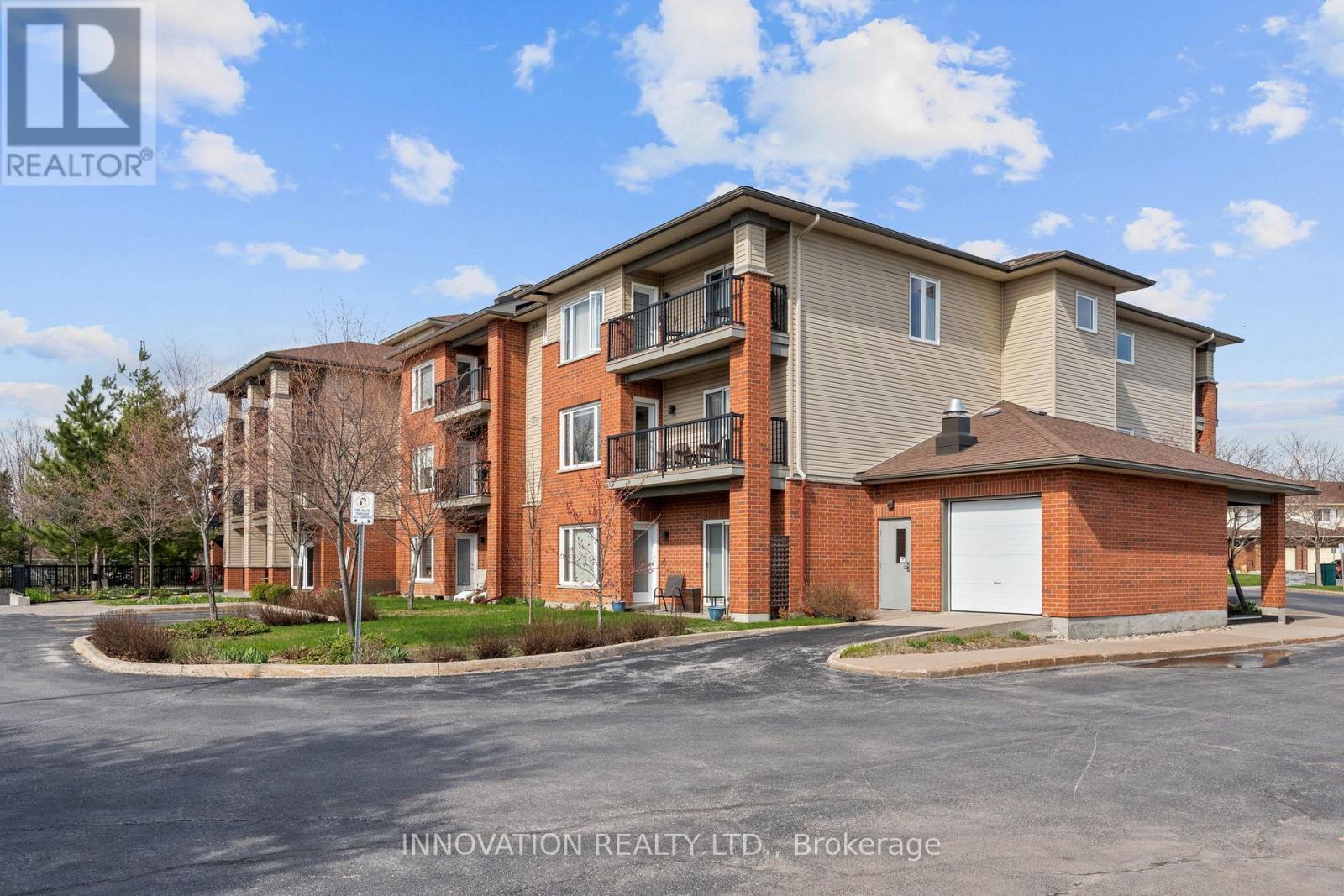209 - 100 Jamieson Street, Mississippi Mills, Ontario  K0A 1A0 - Photo 2 - X13088312