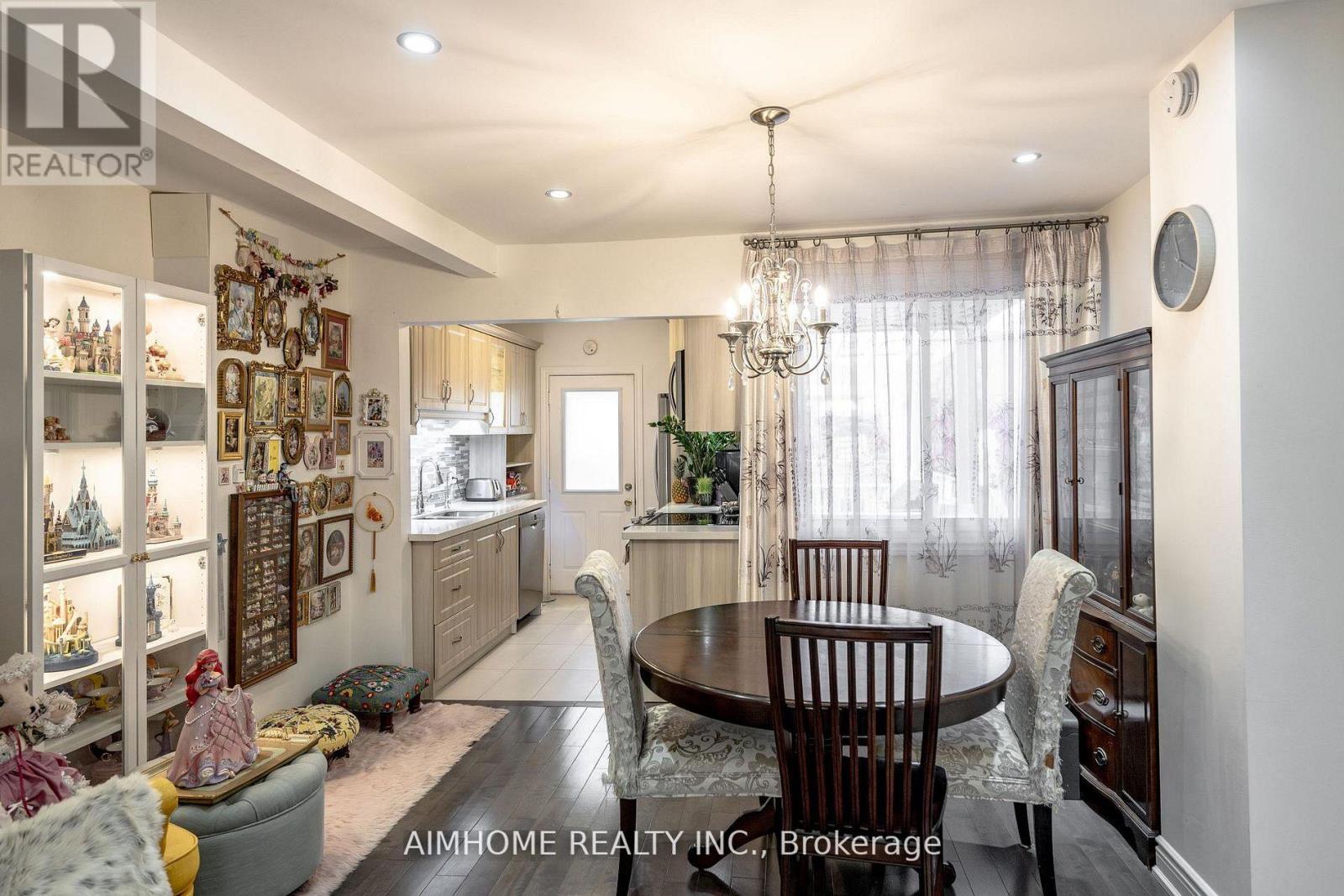 266 Coleridge Avenue, Toronto (Woodbine-Lumsden), Ontario  M4C 4J1 - Photo 17 - E13088342