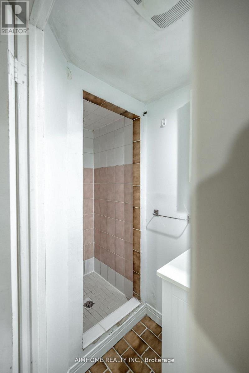 266 Coleridge Avenue, Toronto (Woodbine-Lumsden), Ontario  M4C 4J1 - Photo 18 - E13088342