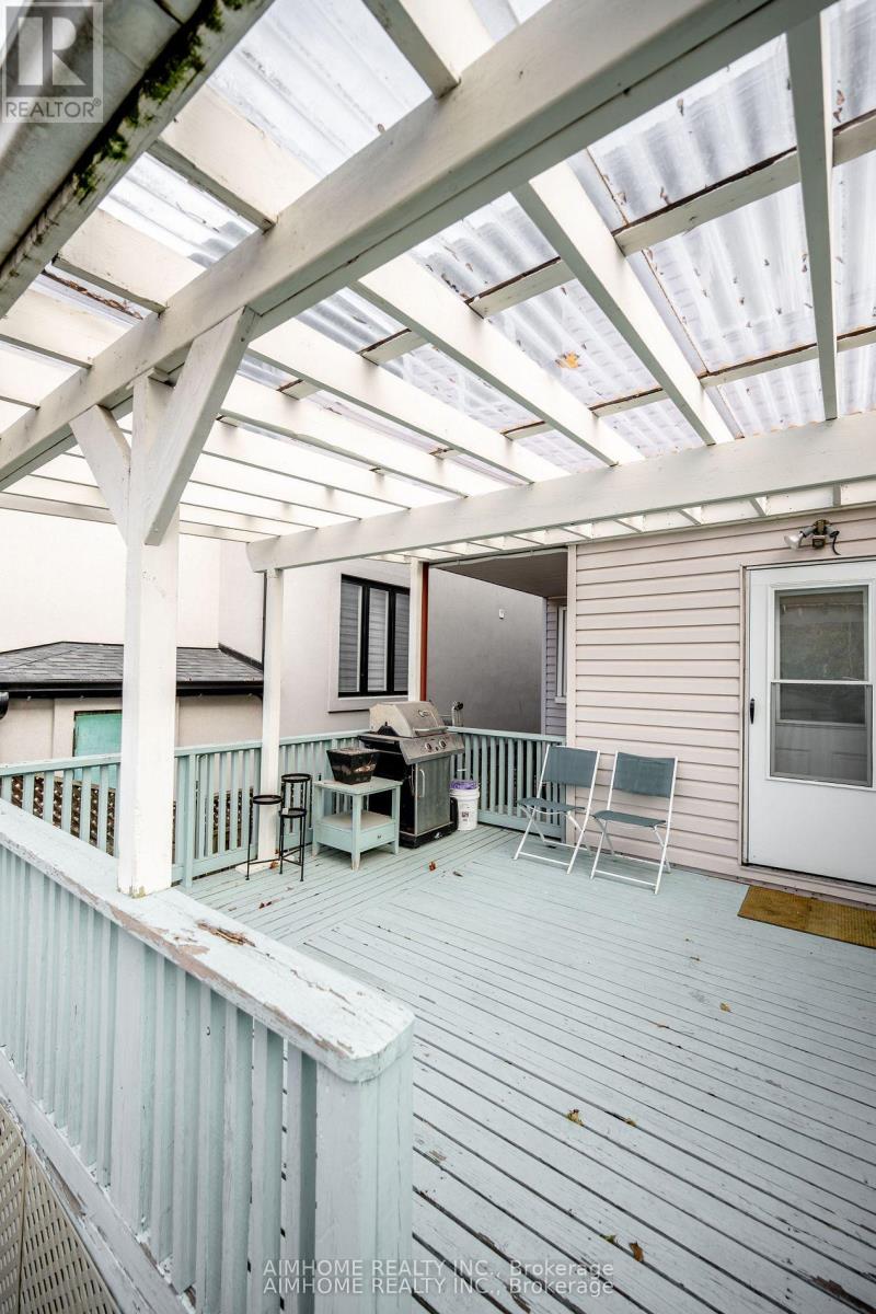 266 Coleridge Avenue, Toronto (Woodbine-Lumsden), Ontario  M4C 4J1 - Photo 19 - E13088342