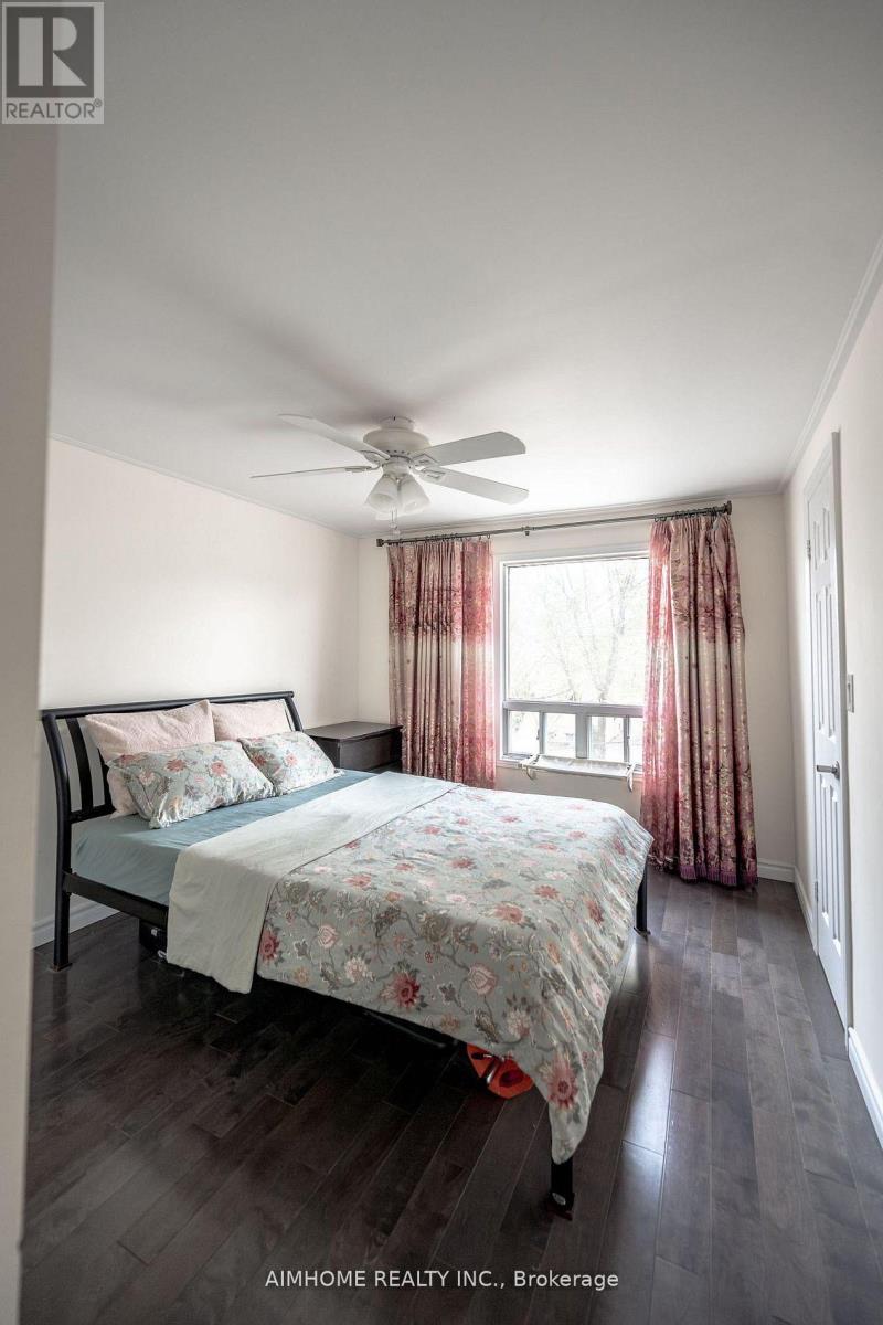 266 Coleridge Avenue, Toronto (Woodbine-Lumsden), Ontario  M4C 4J1 - Photo 6 - E13088342