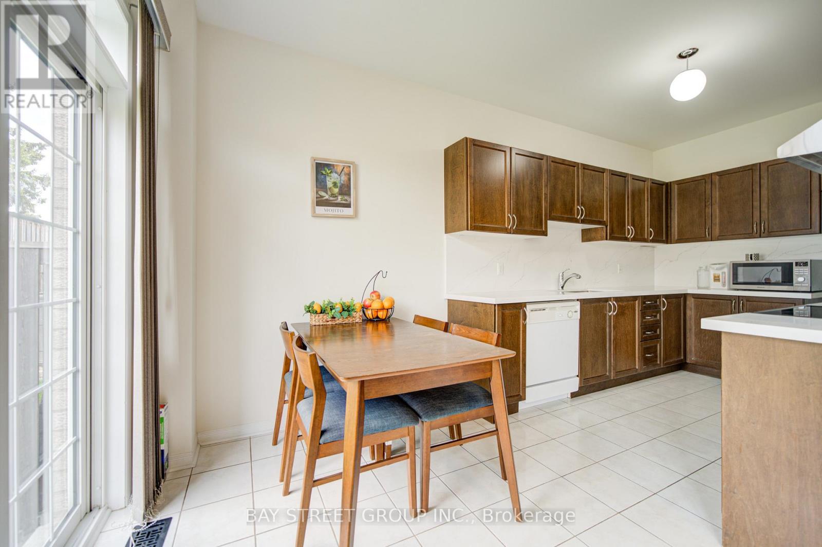 82 Coleluke Lane, Markham, Ontario  L3S 0B7 - Photo 15 - N13088248