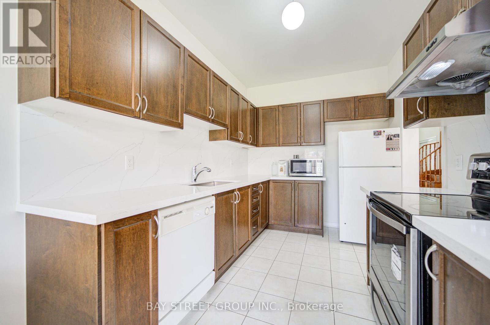 82 Coleluke Lane, Markham, Ontario  L3S 0B7 - Photo 17 - N13088248