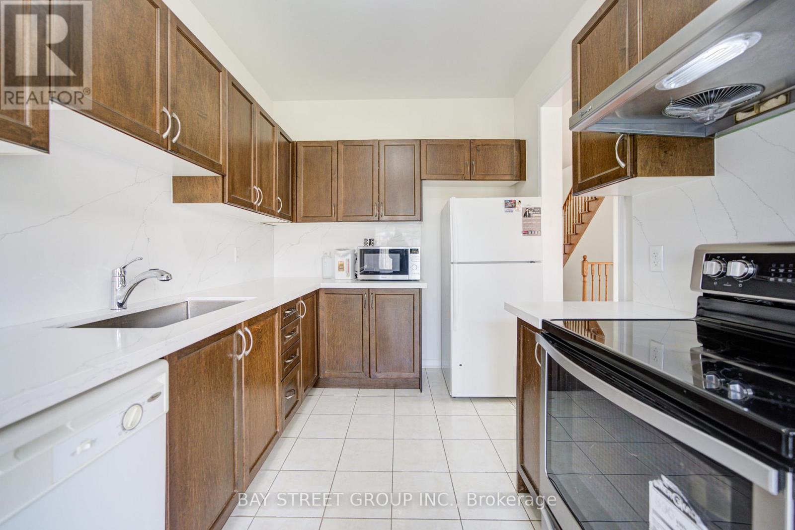 82 Coleluke Lane, Markham, Ontario  L3S 0B7 - Photo 19 - N13088248