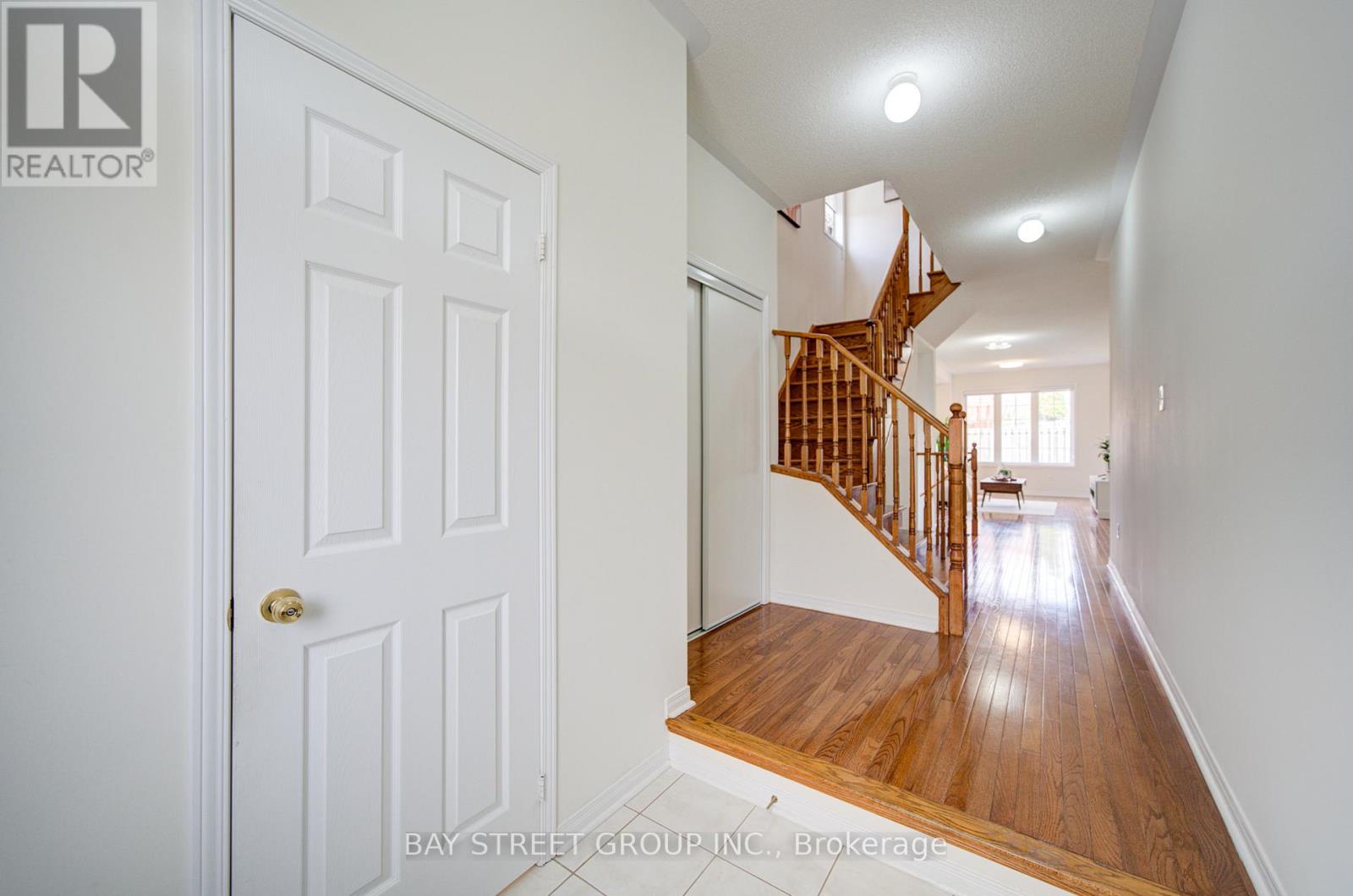 82 Coleluke Lane, Markham, Ontario  L3S 0B7 - Photo 5 - N13088248