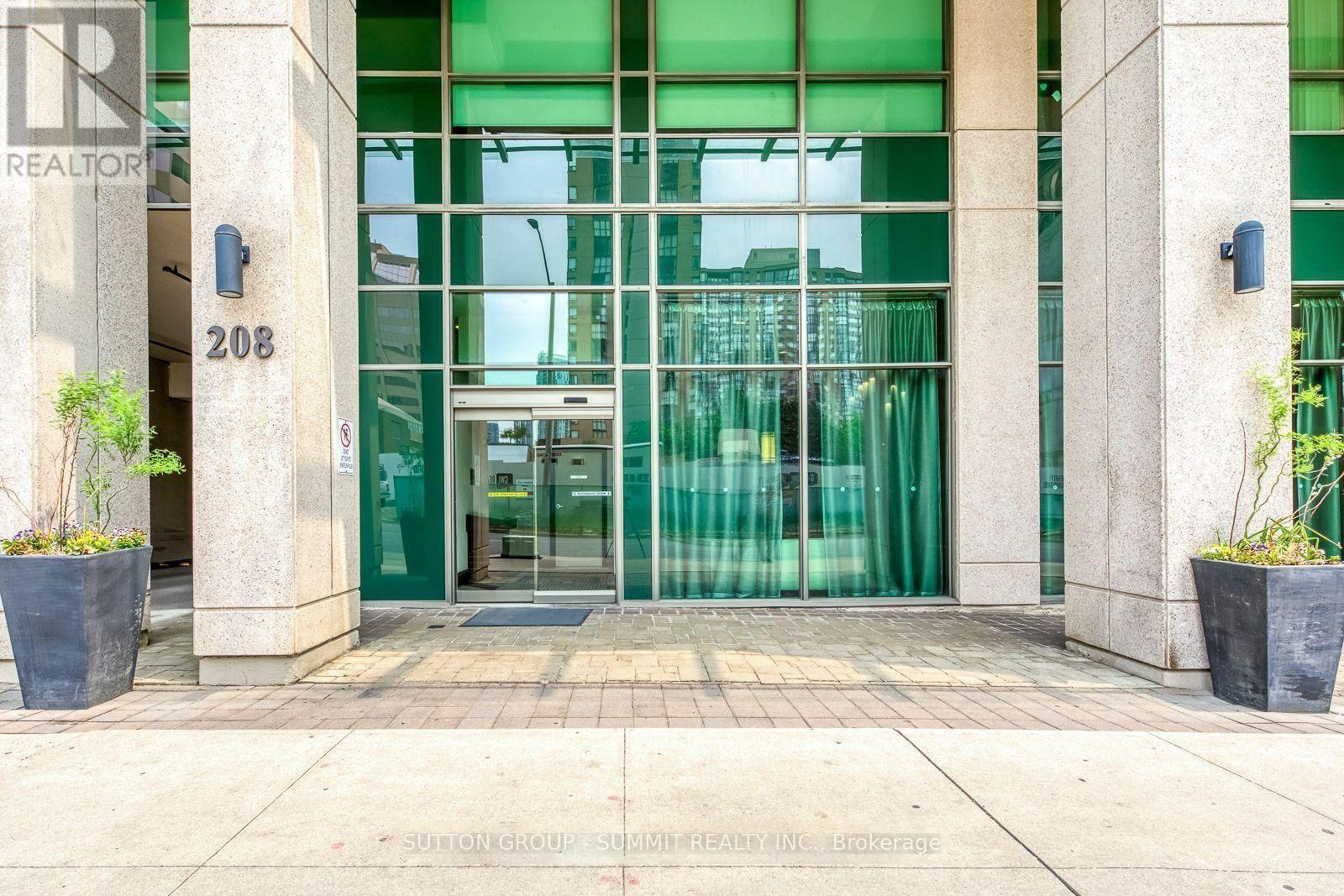 2209 - 208 Enfield Place, Mississauga, Ontario  L5B 0G8 - Photo 2 - W13088260