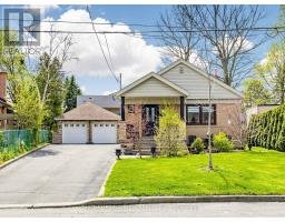 10 WOOLTON CRESCENT, Toronto, Ontario