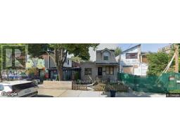 16 UXBRIDGE AVENUE, Toronto, Ontario