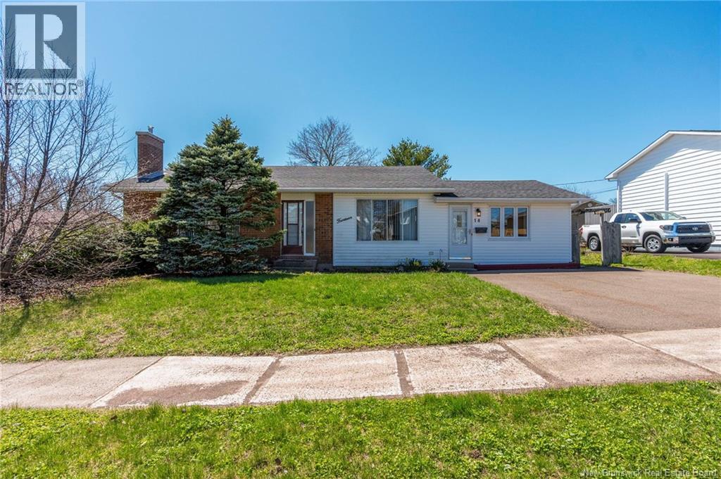 14 Marquette Avenue, Moncton, New Brunswick  E1A 5L8 - Photo 3 - NB138782