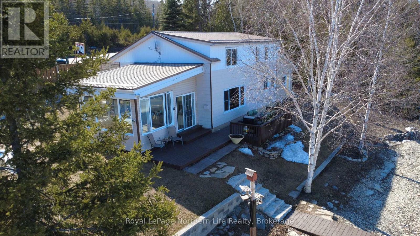 1017 LAKESHORE ROAD, Temiskaming Shores, Ontario