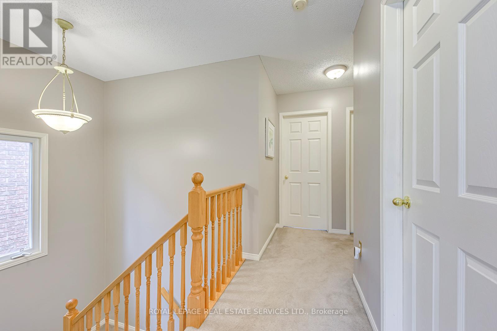 2114 Springdale Road, Oakville, Ontario  L6M 4C6 - Photo 12 - W13064898