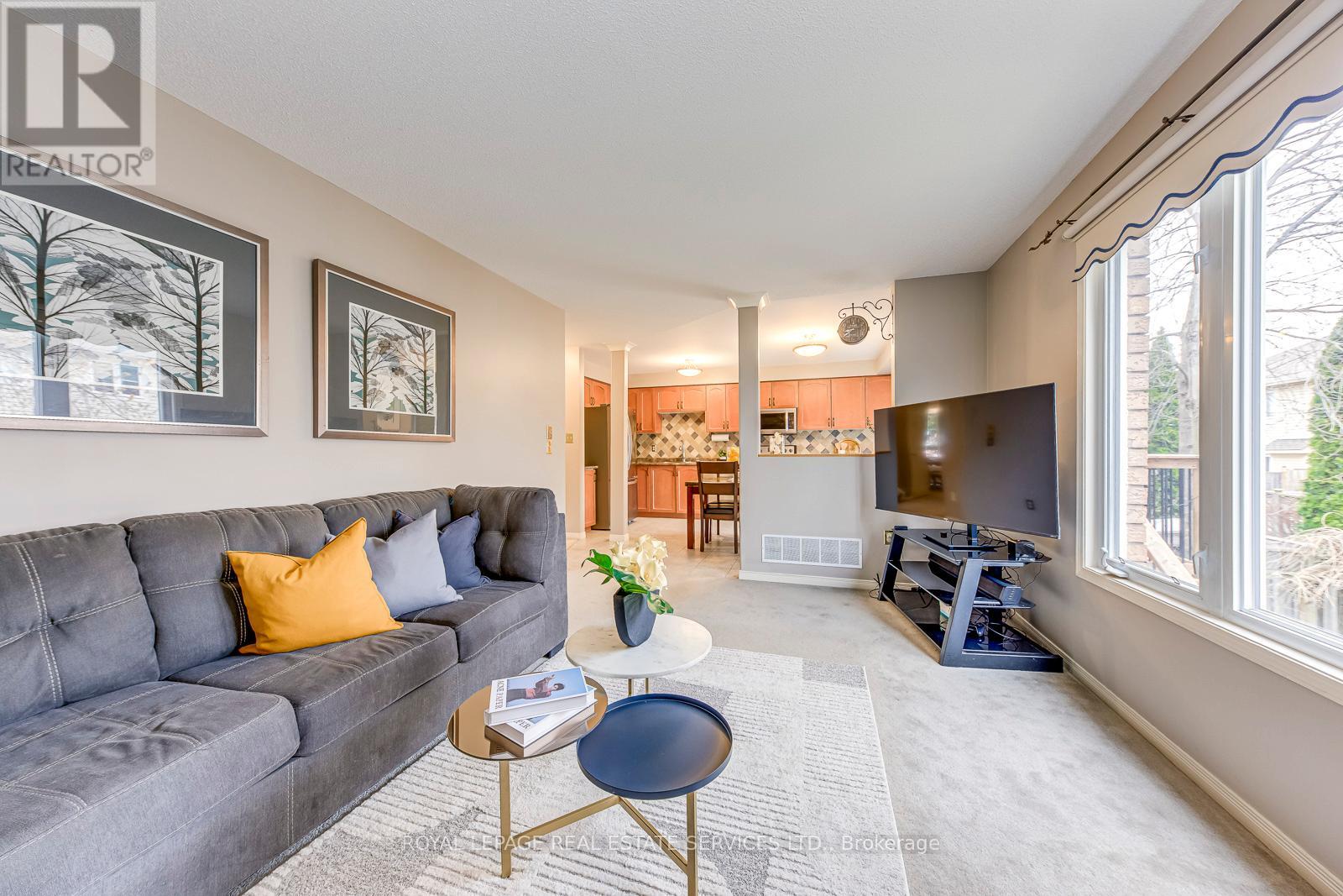 2114 Springdale Road, Oakville, Ontario  L6M 4C6 - Photo 9 - W13064898