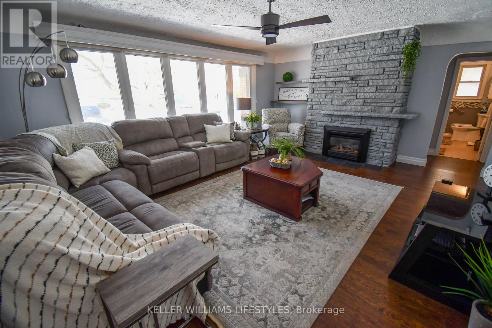 345 Glenrose Drive, London South, Ontario  N6K 2A9 - Photo 11 - X12847444