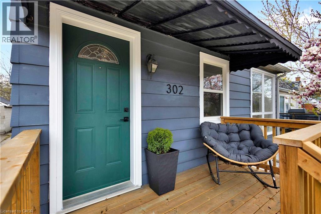 302 East 22nd Street, Hamilton, Ontario  L8V 2W1 - Photo 2 - 40824699