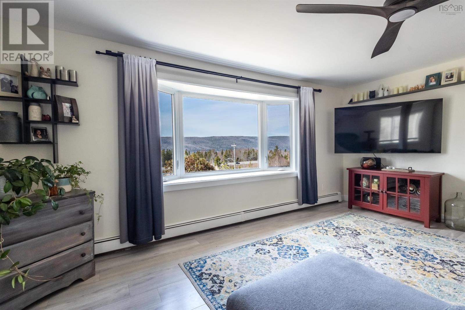 58 Macbelger Crescent, Boularderie East, Nova Scotia  B1X 1J3 - Photo 7 - 202603694