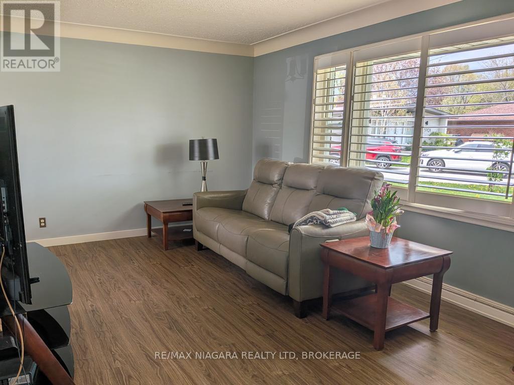 6774 Glendoone Street, Niagara Falls, Ontario  L2J 1G2 - Photo 4 - X13087900