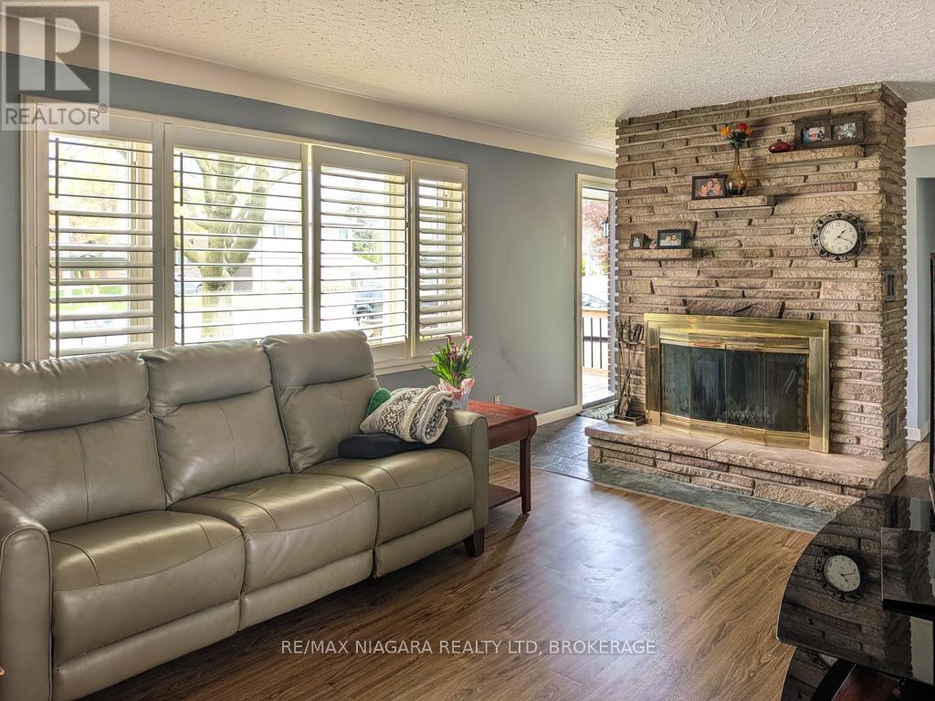 6774 Glendoone Street, Niagara Falls, Ontario  L2J 1G2 - Photo 2 - X13087900