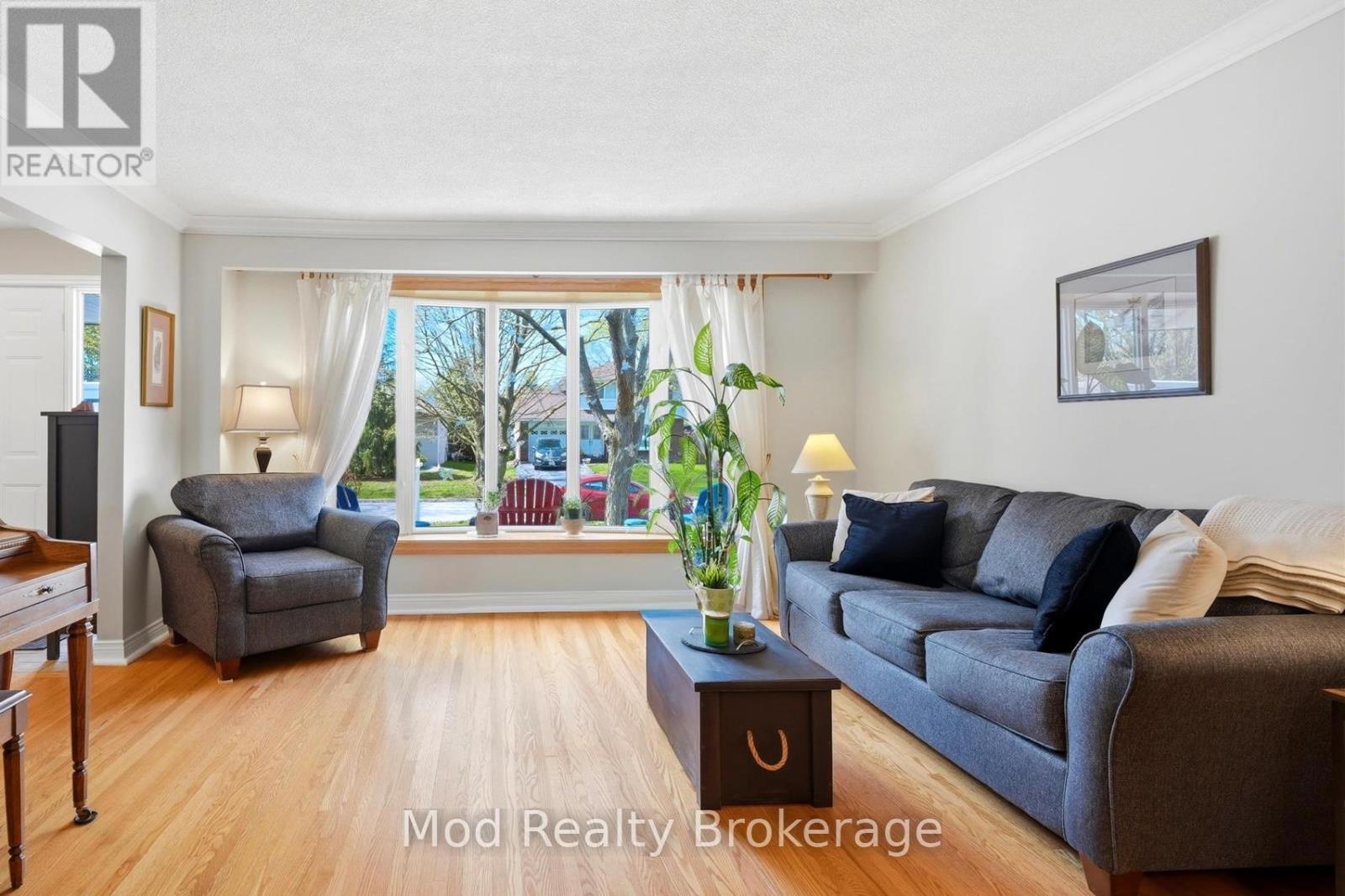 3070 Northview Crescent, Burlington (Palmer), Ontario  L7M 1B1 - Photo 6 - W13088352