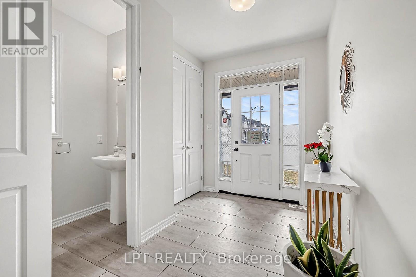 730 Perseus Avenue, Ottawa, Ontario  K2J 6V8 - Photo 4 - X12994622