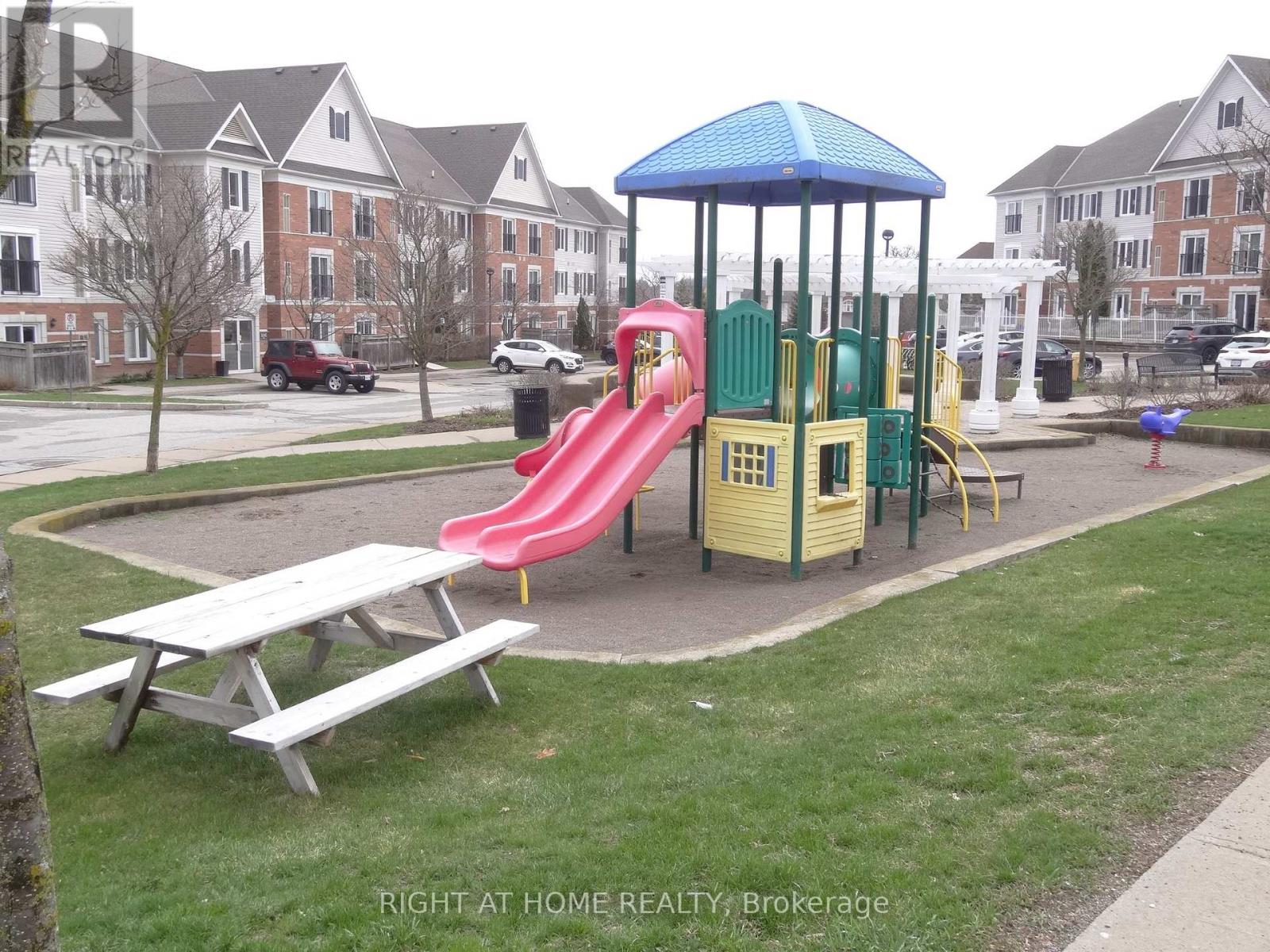 106 - 102 Aspen Springs Drive, Clarington, Ontario  L1C 5N6 - Photo 23 - E13088348
