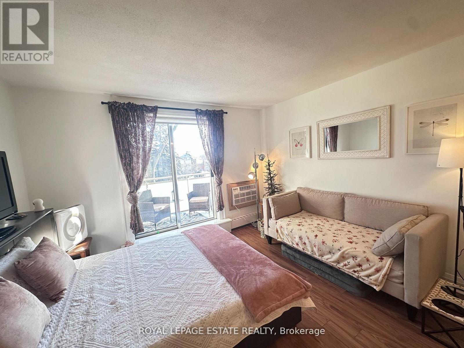 309 - 123 Woodbine Avenue, Toronto (The Beaches), Ontario  M4L 3V8 - Photo 6 - E13088406