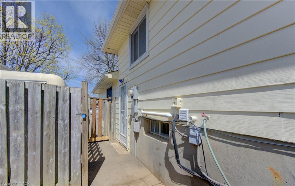 100 Johanna Drive, Cambridge, Ontario  N1S 4A7 - Photo 33 - 40823530