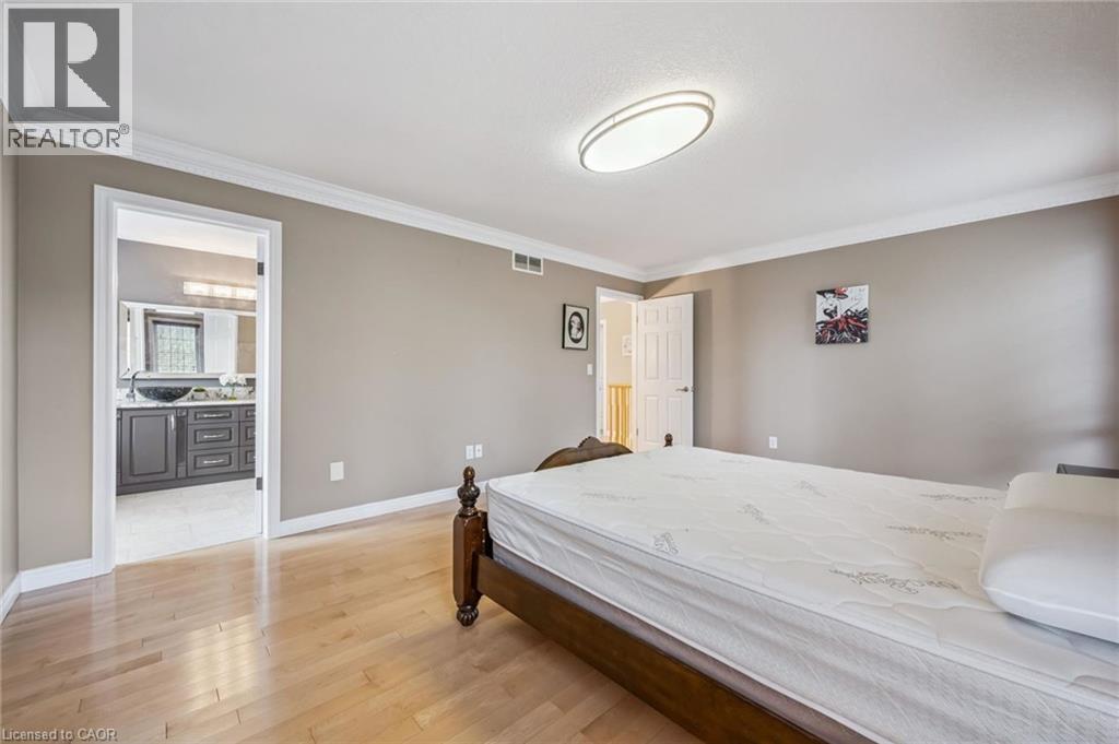 872 Creekside Drive, Waterloo, Ontario  N2V 2S7 - Photo 27 - 40826512