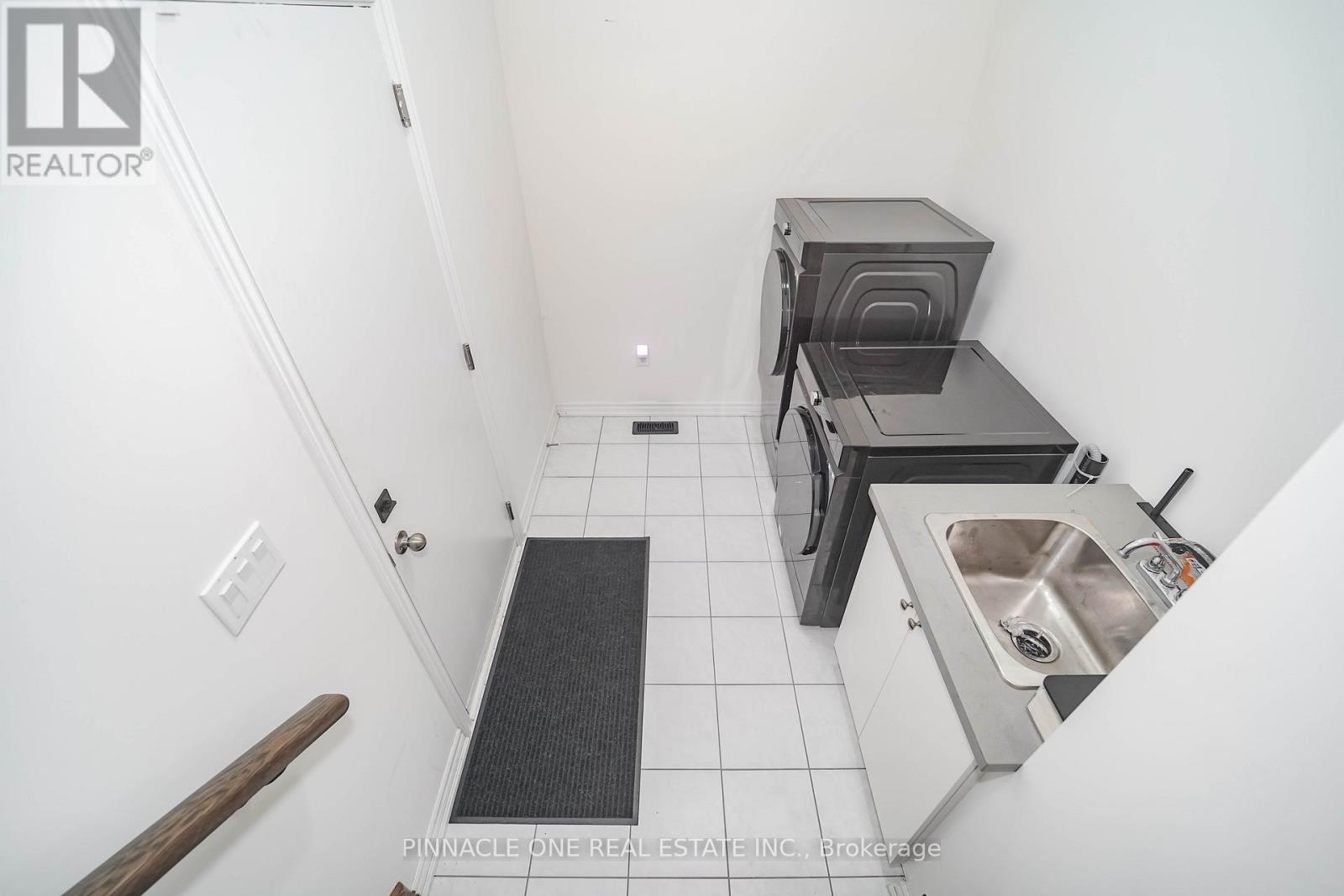 305 Danny Wheeler Boulevard, Georgina, Ontario  L4P 0K1 - Photo 19 - N13088394