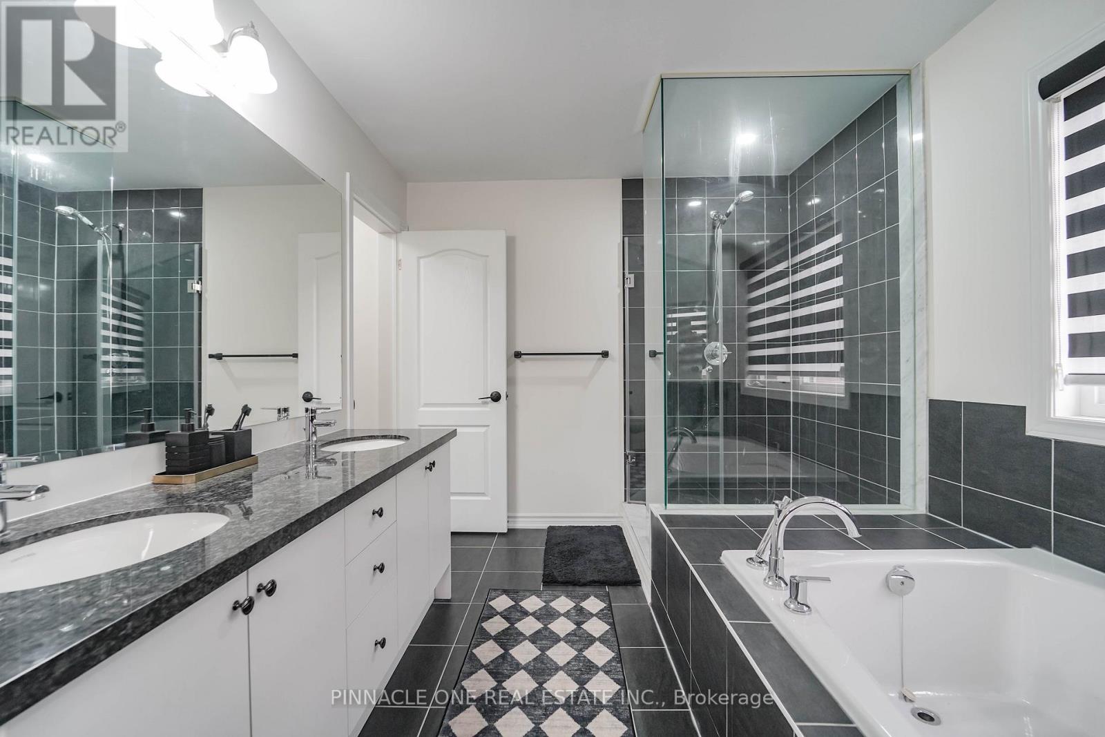 305 Danny Wheeler Boulevard, Georgina, Ontario  L4P 0K1 - Photo 25 - N13088394