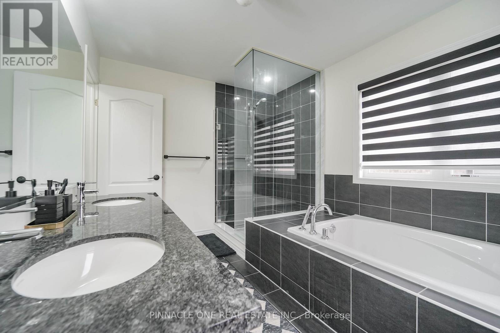305 Danny Wheeler Boulevard, Georgina, Ontario  L4P 0K1 - Photo 26 - N13088394