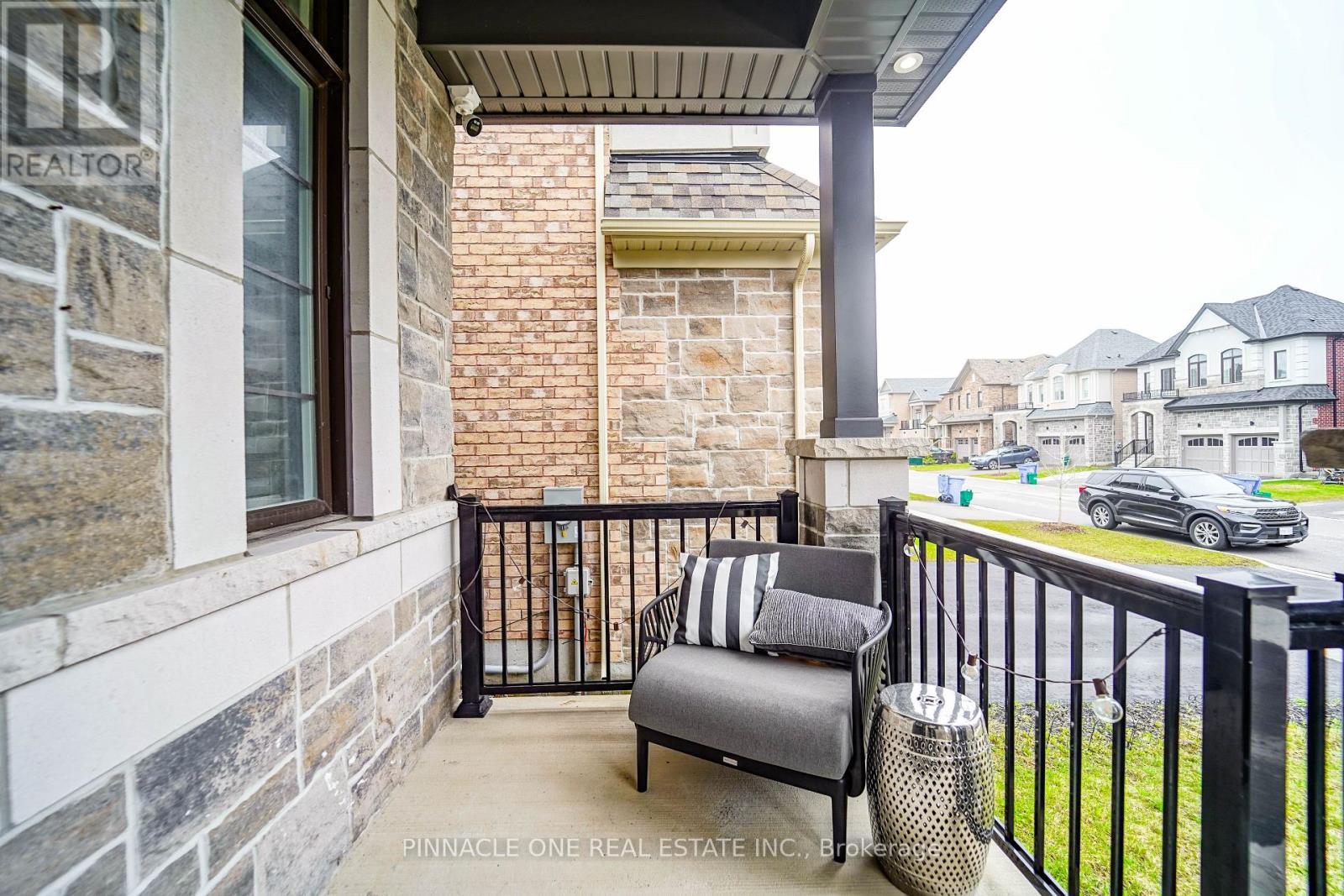 305 Danny Wheeler Boulevard, Georgina, Ontario  L4P 0K1 - Photo 7 - N13088394