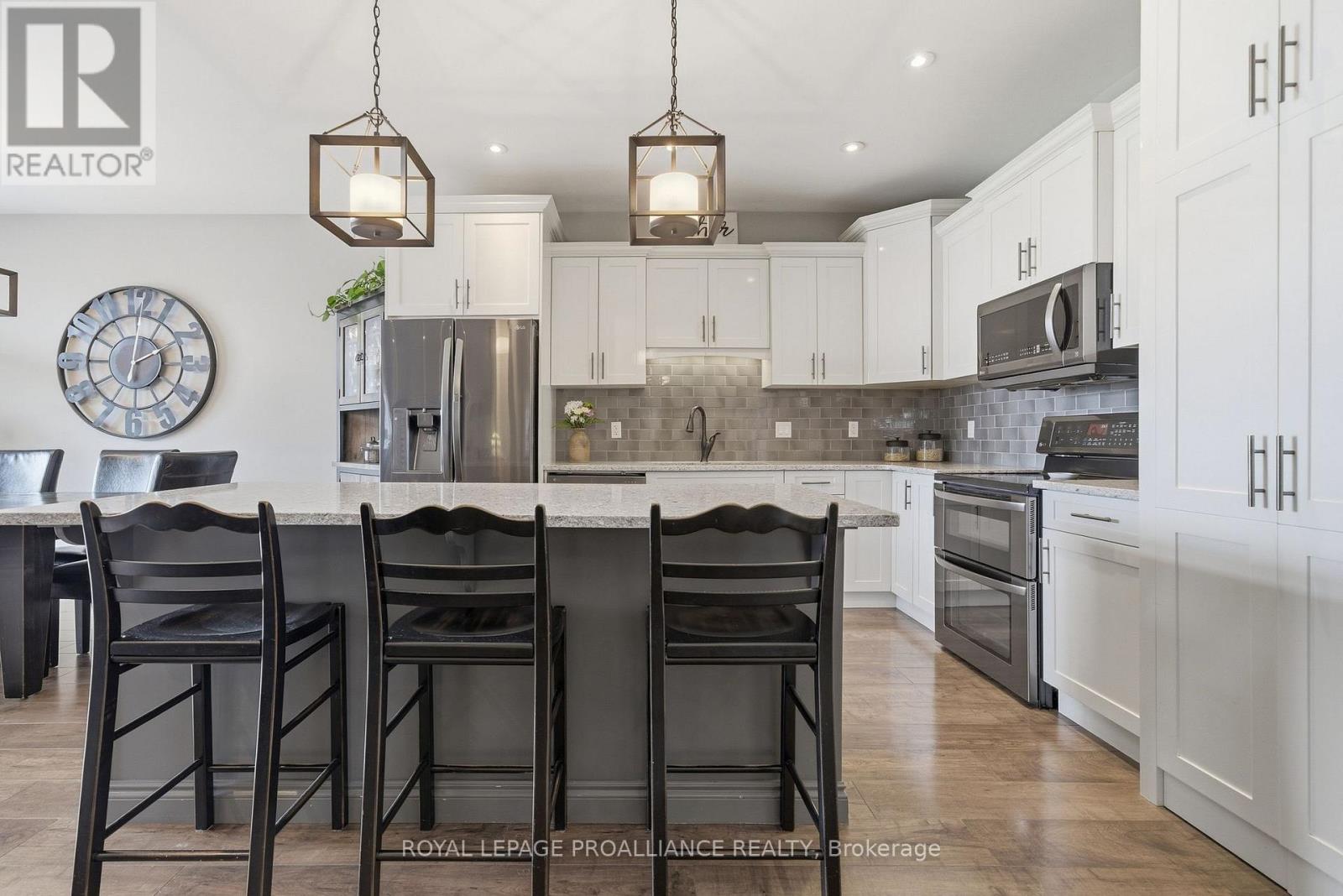 18 Trinity Court, Belleville, Ontario  K8N 0E7 - Photo 8 - X13086140