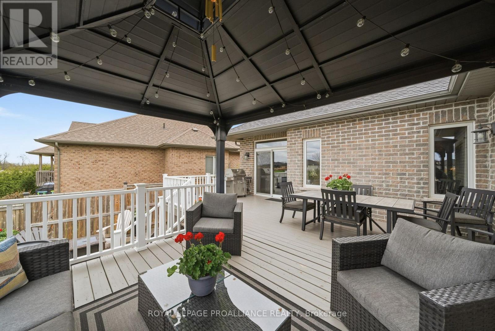 18 Trinity Court, Belleville, Ontario  K8N 0E7 - Photo 36 - X13086140