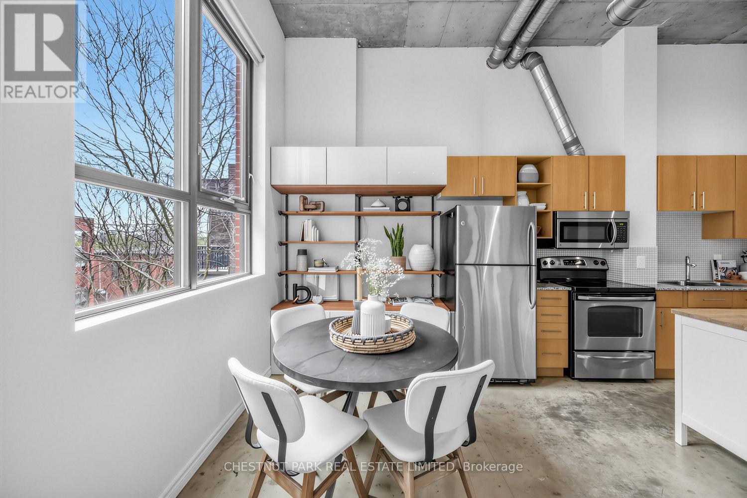 301 - 363 Sorauren Avenue, Toronto, Ontario  M6R 3C1 - Photo 12 - W13088350