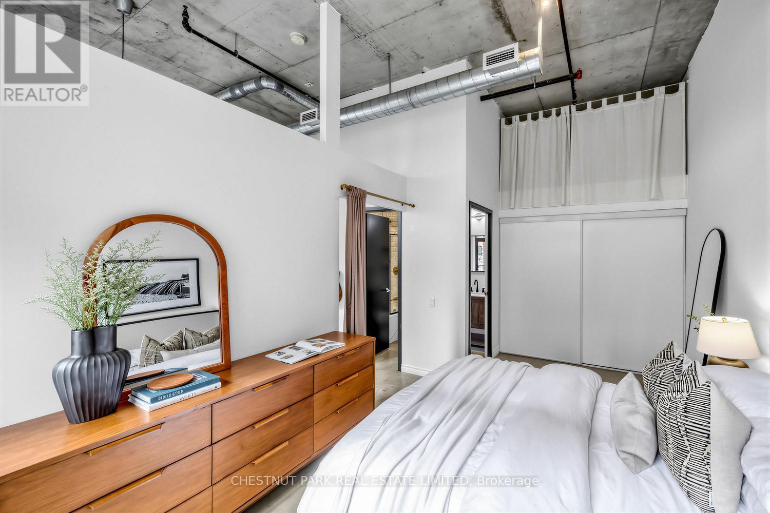 301 - 363 Sorauren Avenue, Toronto, Ontario  M6R 3C1 - Photo 15 - W13088350