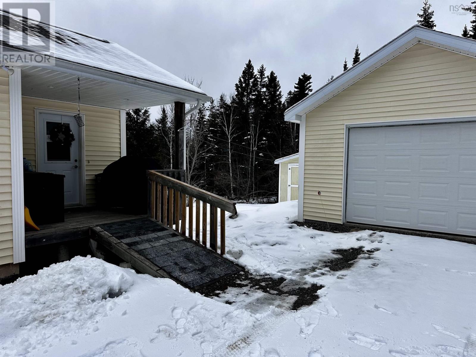 9722 Kempt Head Road, Ross Ferry, Nova Scotia  B1X 1N8 - Photo 4 - 202605535
